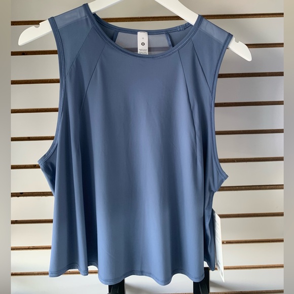 lululemon athletica Tops - Sculpt Cropped Tank
